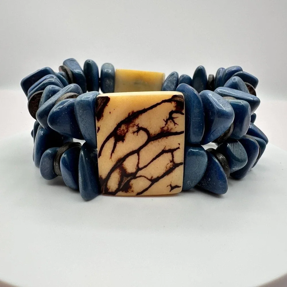 Vintage 90s Cream Floral‎ Wooden Boho Blue Stone Stretch Bracelet Chunky Jewelry